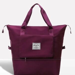 Large Capacity Purple Traveling Bag